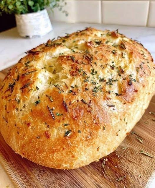 Rustic No-Knead Rosemary Garlic Bread (Easy Homemade Recipe)